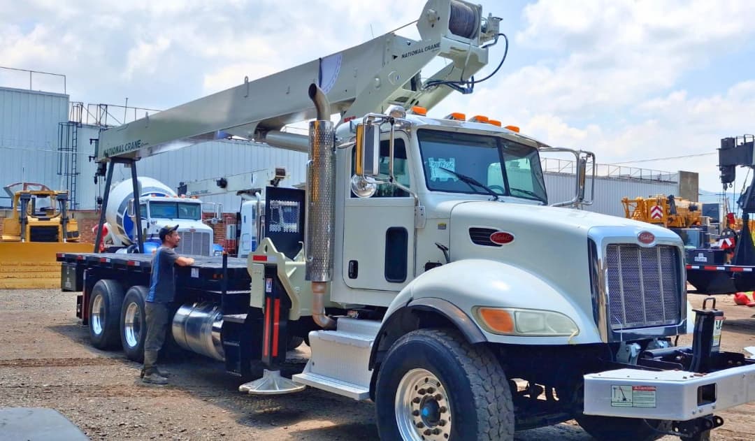 National Crane by Manitowoc 30 TN Peterbilt 2014 - imagen 1
